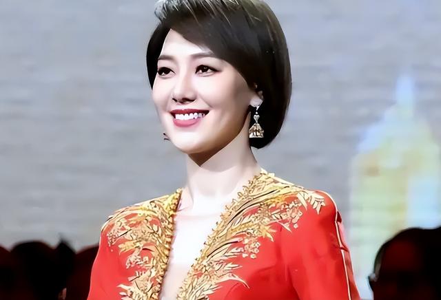 私生活混乱	、被央视开除、陪睡上位？王冠身上的标签究竟有多离谱