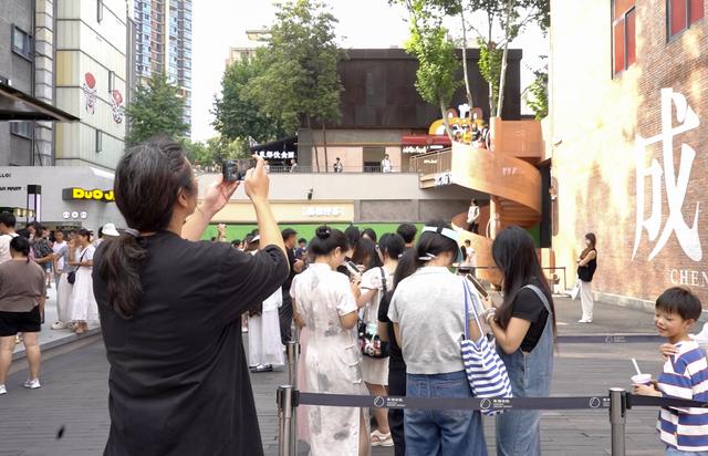让焰火成为城市记忆符号！蔡灿煌：用“焰火IP”解锁成都新玩法