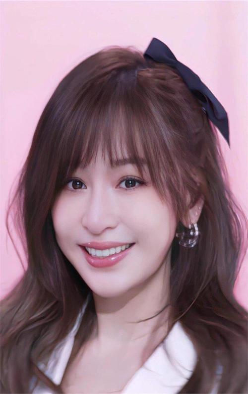 王心凌吴克群同款疑云升级！网友：这次不是朋友，佘诗曼式幸福？