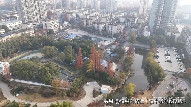 二〇二五年十二月七日，再去看看莲花池公园