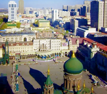 月薪8000留不住人，牧民靠万亩草场维生，新疆的上限下限超乎想象