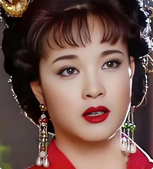 钱再多有什么用？75岁的“风流妖精”刘晓庆，已经走上另一条道路
