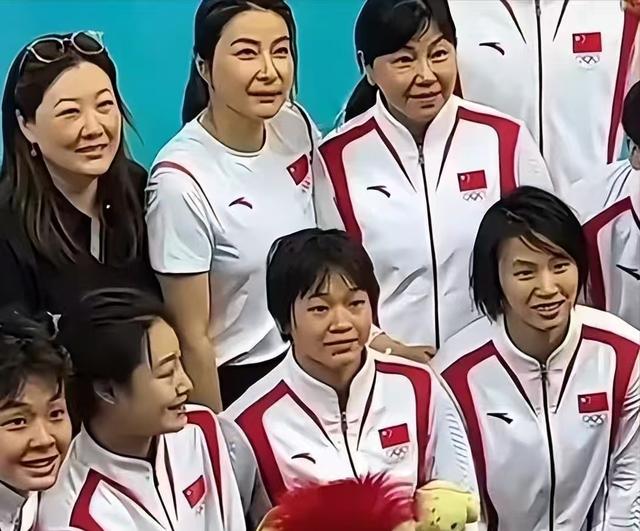 全红婵正式回归亮相！身材高挑颜值抢眼，留长发后判若两人