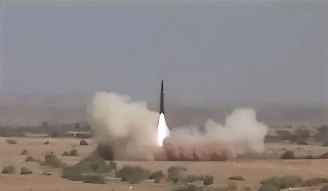 巴基斯坦也没有想到，跟着中国混来混去	，结果自己也混了一个霸主