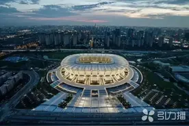 2025年中国超级杯，昆山奥体足球场见图片