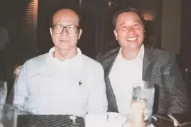 李兆基和李嘉诚“相爱相杀”：争了几十年首富，给儿子取名李家诚图片