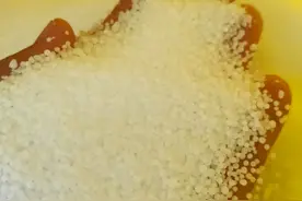 尿素追施后，究竟能不能马上浇水图片