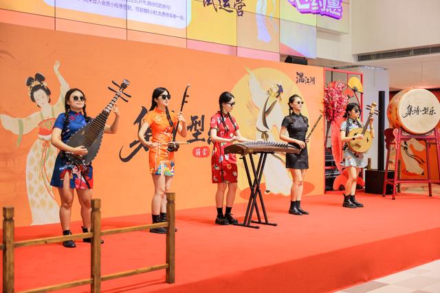 丽宝乐园古风沉浸街区《集诗·型乐》打造文旅新名片