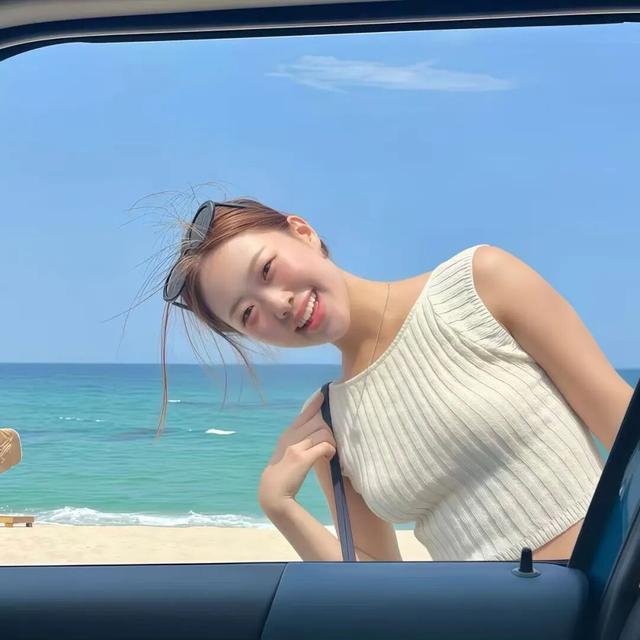 发现一组超级好看的头像