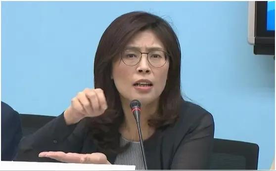 柯文哲交保,出来后首件事已曝光!馆长感到心寒,对蓝提出一条件