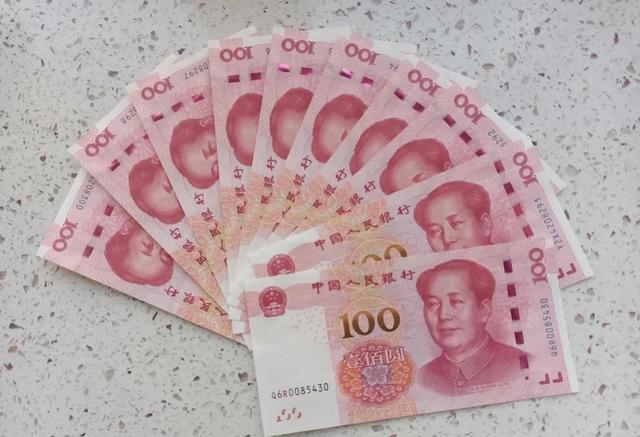 被高铁逼到绝路的大巴，如今暴涨 400% 靠啥翻盘？