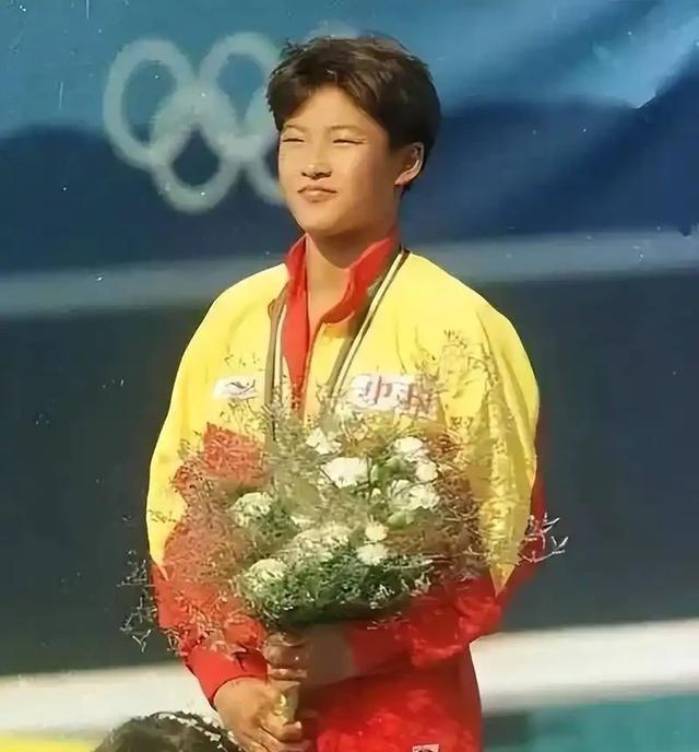 官宣退役不到1个月	，张家齐接受采访，句句不提却字字都是全红婵