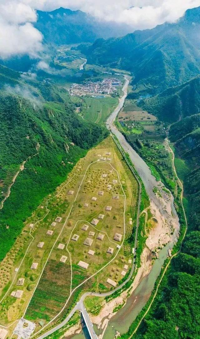 传说中的神仙山，这个季节的风景，好美~