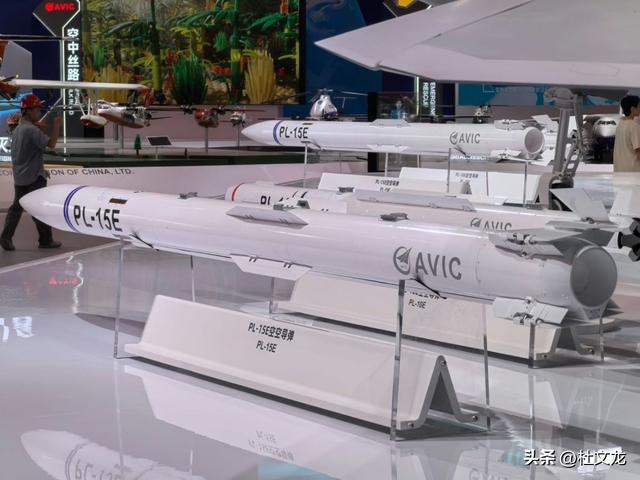 中国正常换装霹雳16，印媒称是被他们逼的，我们军工发展自有节奏