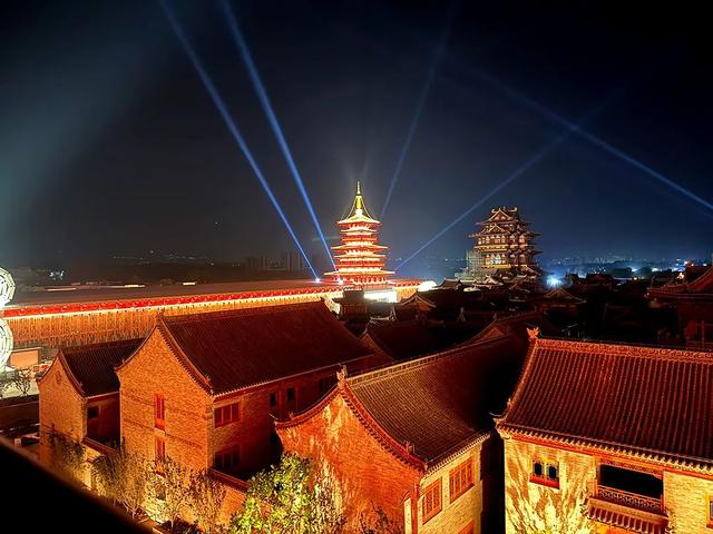 夜太阳灯光助力河南新密溱洧水城，唤醒千年梦境！