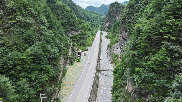 沿着公路看陇南 · 康县