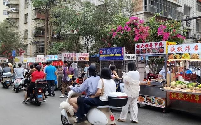 北有青秀山，南有五象岭，如今这里的变化太大了！