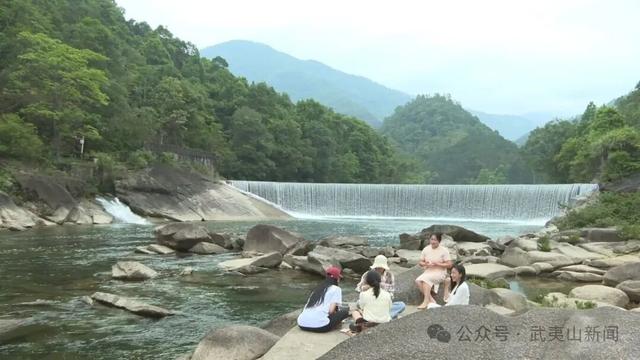 全域好水 亲水纳凉 | 武夷山：“全域好水”解锁夏日“亲水凉方”