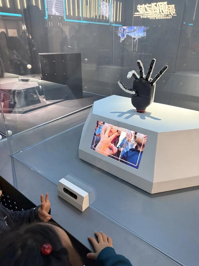 上海科技馆焕新升级，今天面向公众开启首场压力测试！小布带你探营→