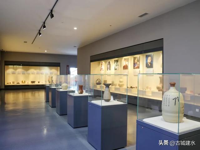 建水：借节日人流 铸民族同心​