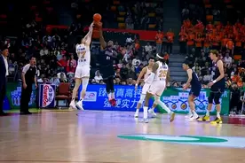 119-94 广东宏远主场25分大胜辽宁队 收获4连胜，胡明轩24分图片