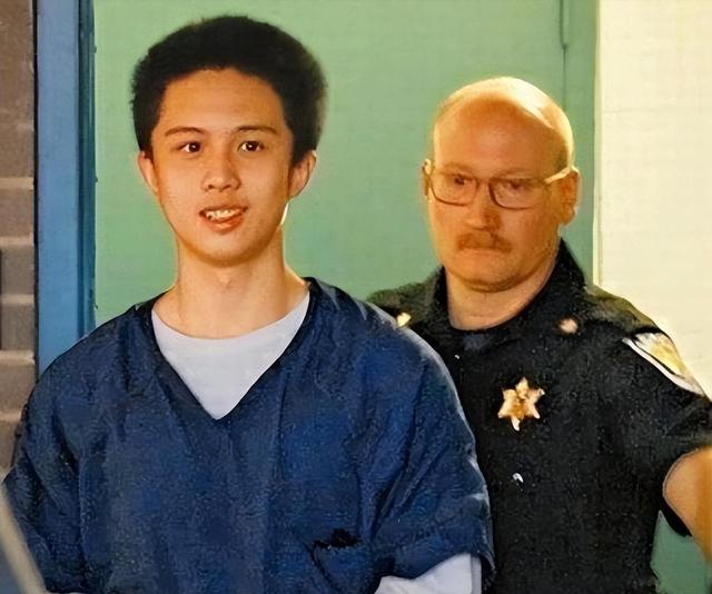 被畸形母爱毁掉的星二代，母乳12年，同床15年，荒唐的事不止于此