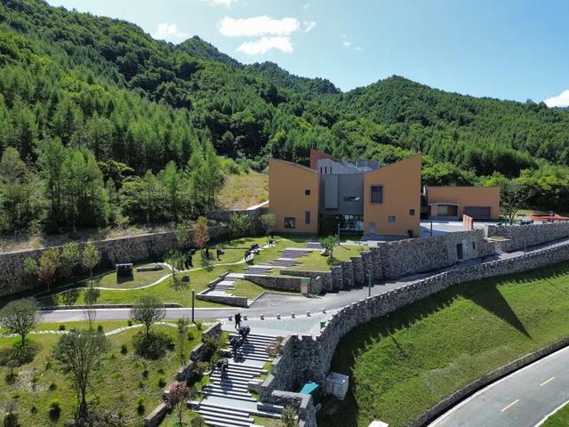 来青龙山过个“山系国庆”｜这里的风不吵，云很慢，秋天刚好