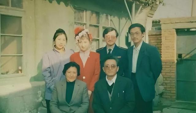 63岁矿老板妻子离世，次年娶38岁模特，5年过去	，如今二人怎样