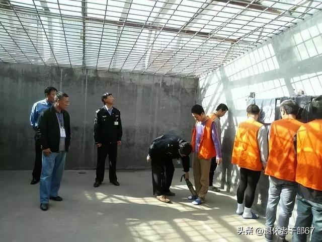 那年在看守所，我睡在死刑犯旁边，他收到判决书后三天没有说话