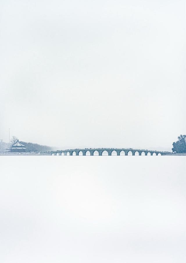 雪后北京，老天爷随手就画了幅活脱脱的水墨画！