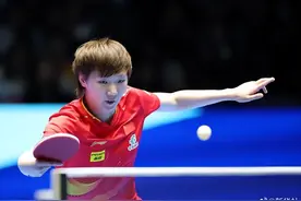 刚刚！王曼昱4比0战胜孙颖莎，夺冠！图片