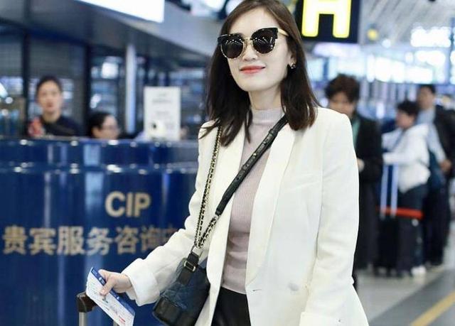 马蓉离婚7年现状揭露：父亲劝她再婚寻归宿，现生活反差令人意外