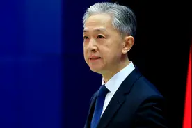 拜登推翻承诺，美军悄悄与台军演习，外交部划红线，8字用词很重图片