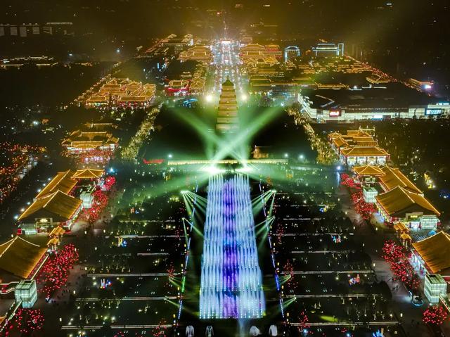 凭什么火出圈?解码大唐不夜城的文旅商业升维之道