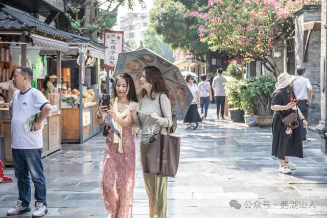 成都宽窄巷子：老成都的余味