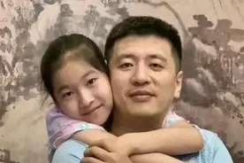 老爸张雪峰女儿张姩菡，给女儿起名翻半年字典，再翻半年名字更好图片