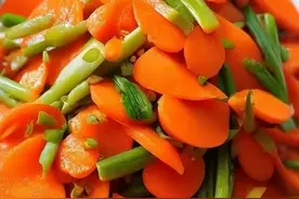 每天吃胡萝卜，5大好处不请自！快看看你吃对了吗？图片