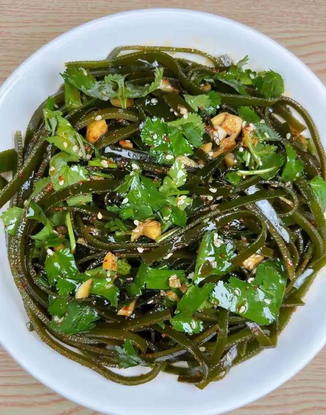 保护血管的5种食物，洋葱排第5名，第1名就在常吃的水果里