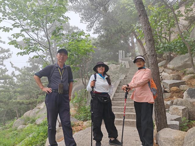 去爬崂山（仰口与太清两座山）