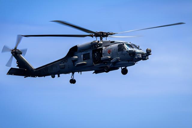 中方释放援助善意	，美军南海坠机不简单，或在水下有“大动作	”