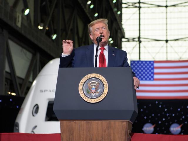 登月竞赛中国领先于美国！中国揽月月面着陆器面世，美国很着急