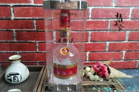 五粮液系列酒那么多，真正的五粮嫡系高端酒却只有3款，看完懂了图片