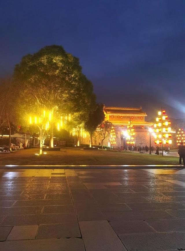 游安徽屯溪老街和徽州古城