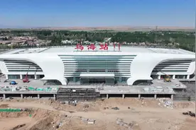 包银高铁全线最大的新建站—乌海站正式亮相图片