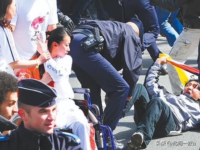 首尔爆发反华游行，韩国人疑惑：为什么中国人没有一丁点害怕？