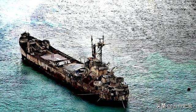 趴在中国仁爱礁9000多天的菲律宾军舰，如今已经再也拖不走了！