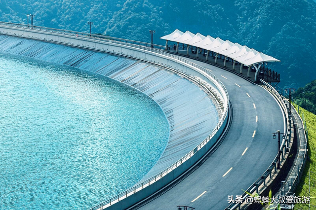 海拔928米的浙江宝地，山顶竟然有“天池”，秋日自驾，惊喜百分