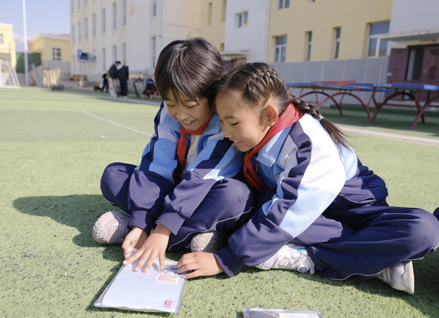 优衣库六展进博举办可持续发展论坛 分享The Heart of LifeWear「服适人生 心衣相伴」理念