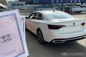 新车上牌需要哪些材料和手续？车主：后悔才知道……图片