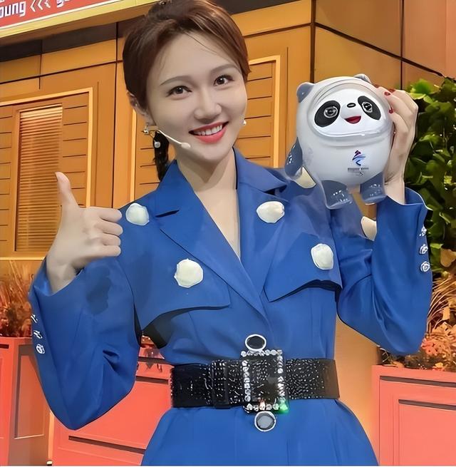 至今未婚的5位央视女主持，个个情史干净，最大52岁最小35岁